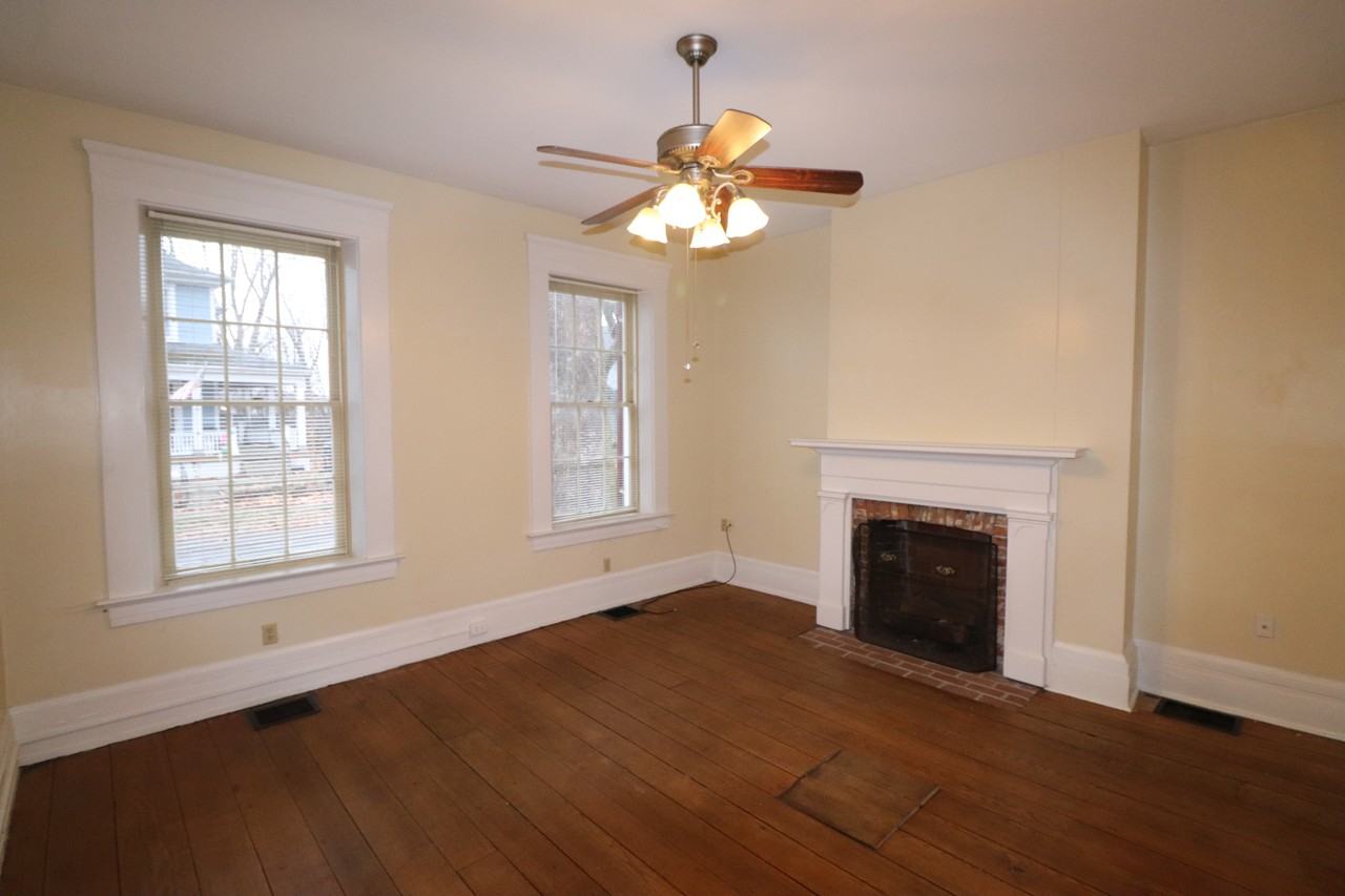 119 S 3rd St - Photo 4 of 27
