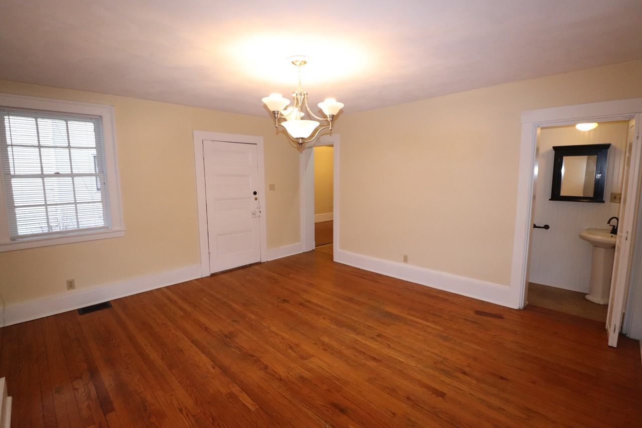 119 S 3rd St - Photo 7 of 27