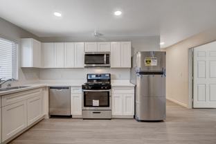 405 S 10th St #3 - Photo 1 of 1