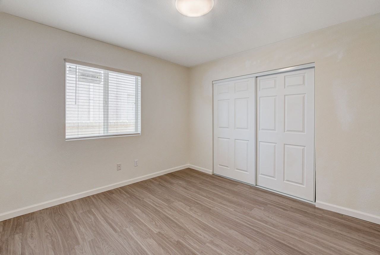 405 S 10th St #3 - Photo 6 of 10