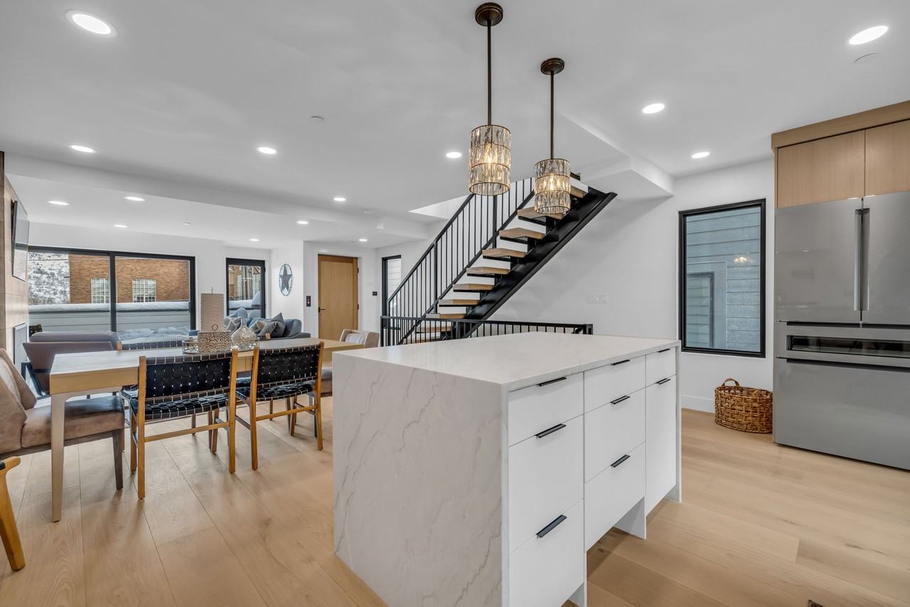 1215 Norfolk Ave #NA - Photo 4 of 30