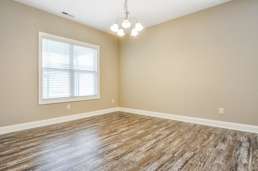 464 Airedale Trl - Photo 4 of 15