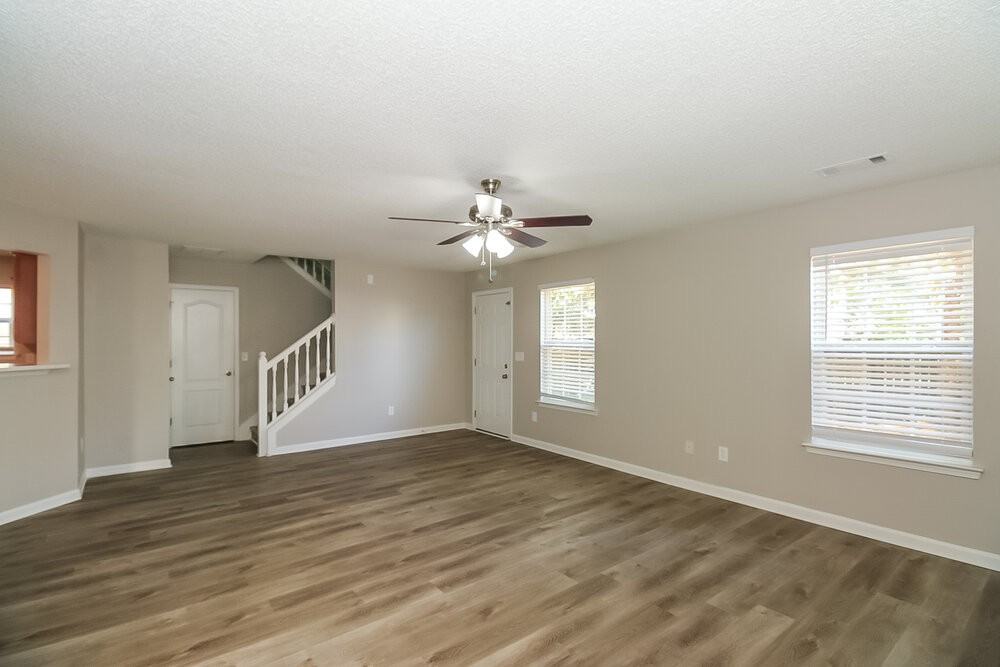 11584 Alicias Ct - Photo 5 of 17