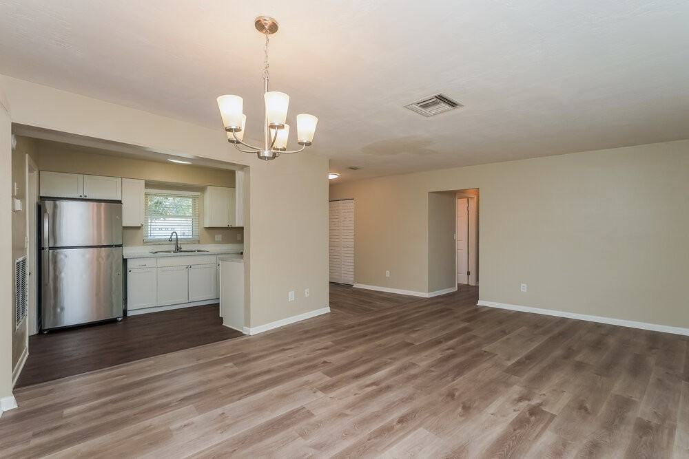 7349 Tarrytown Dr - Photo 6 of 16