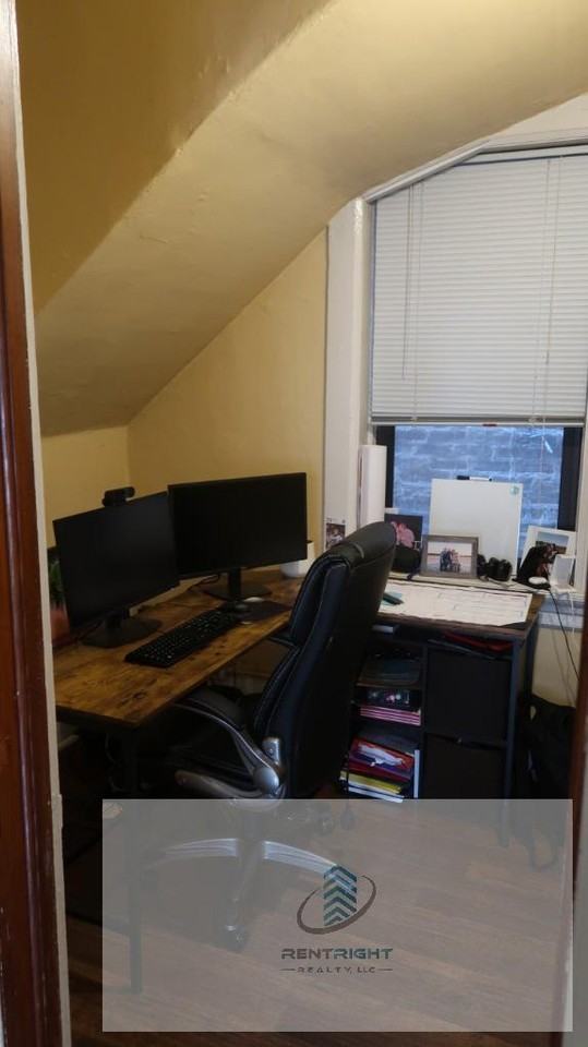 1348 N Cleaver St #BF - Photo 6 of 14