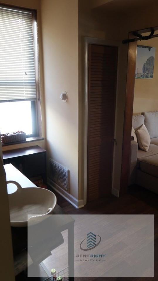 1348 N Cleaver St #BF - Photo 7 of 14