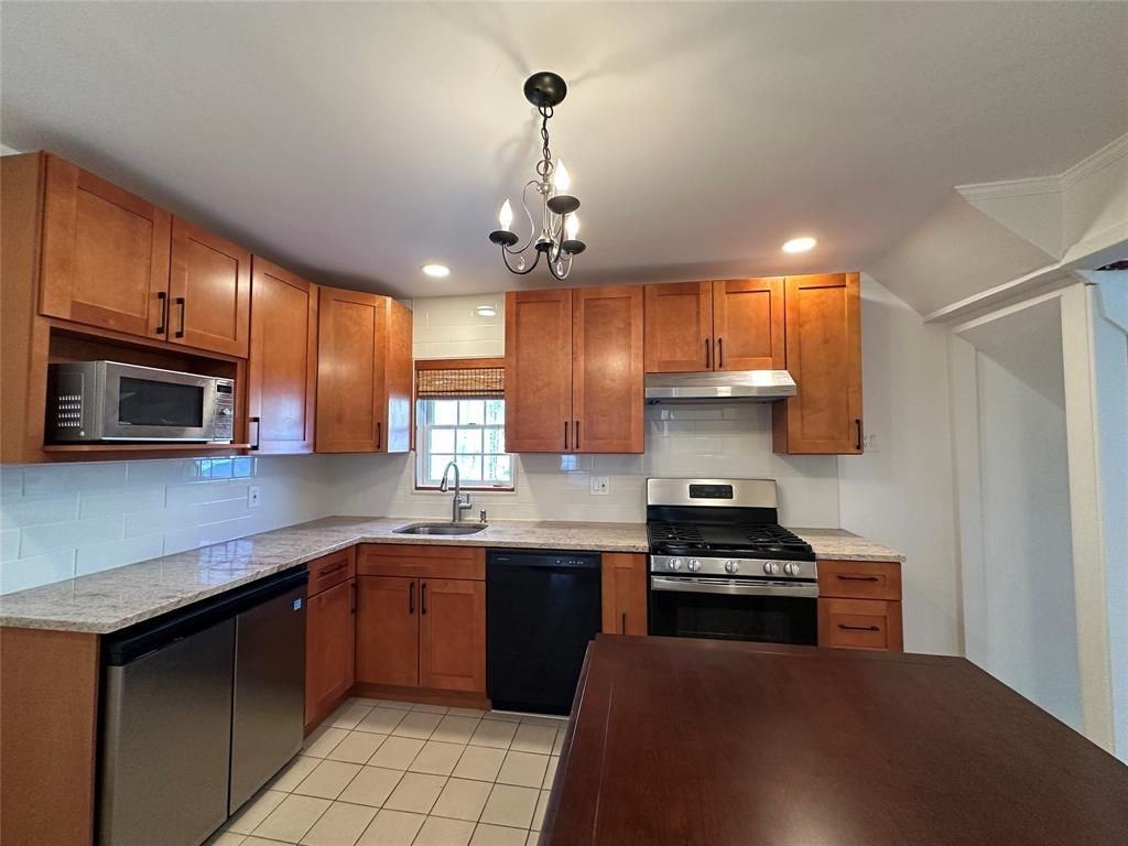 197 Johnson Rd - Photo 2 of 7