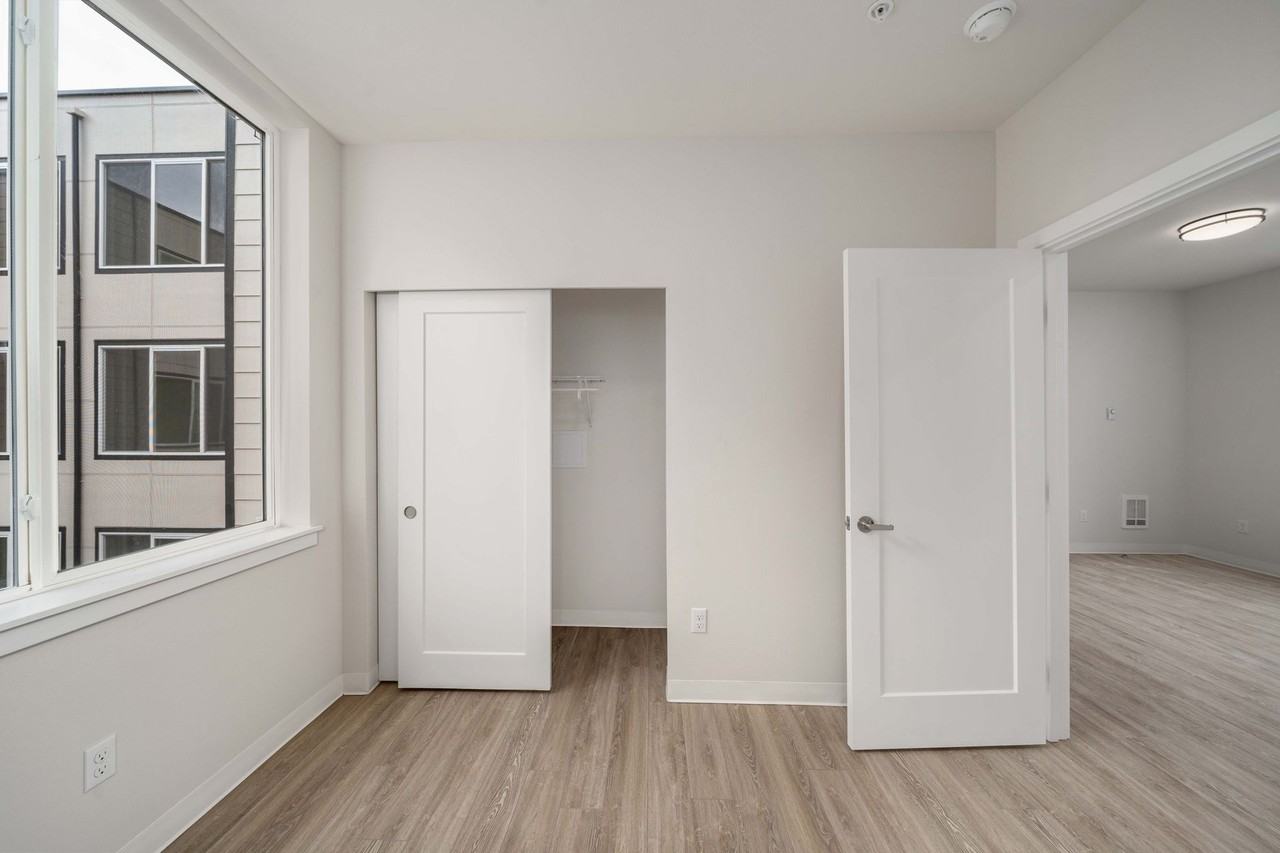 4312 S Puget Sound Ave - Photo 6 of 31