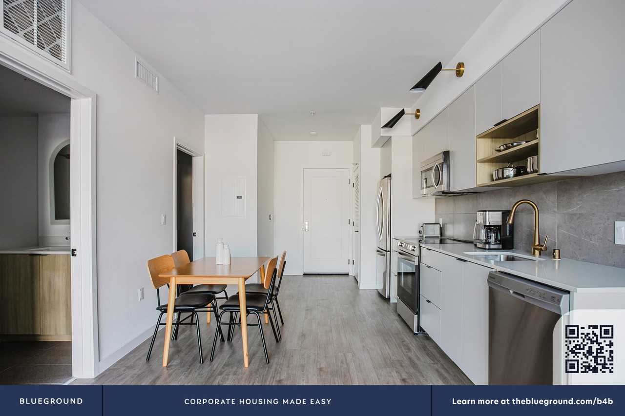 11600 Santa Monica Boulevard - Photo 5 of 55