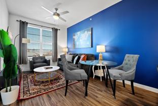 East Riverside Drive 2425 - Photo 1 of 1