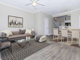 featured image of 1700 S Hamilton St