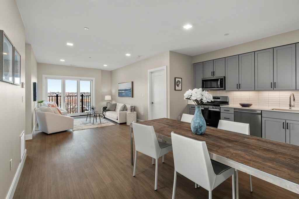 11 Walley St #1 - Photo 4 of 18