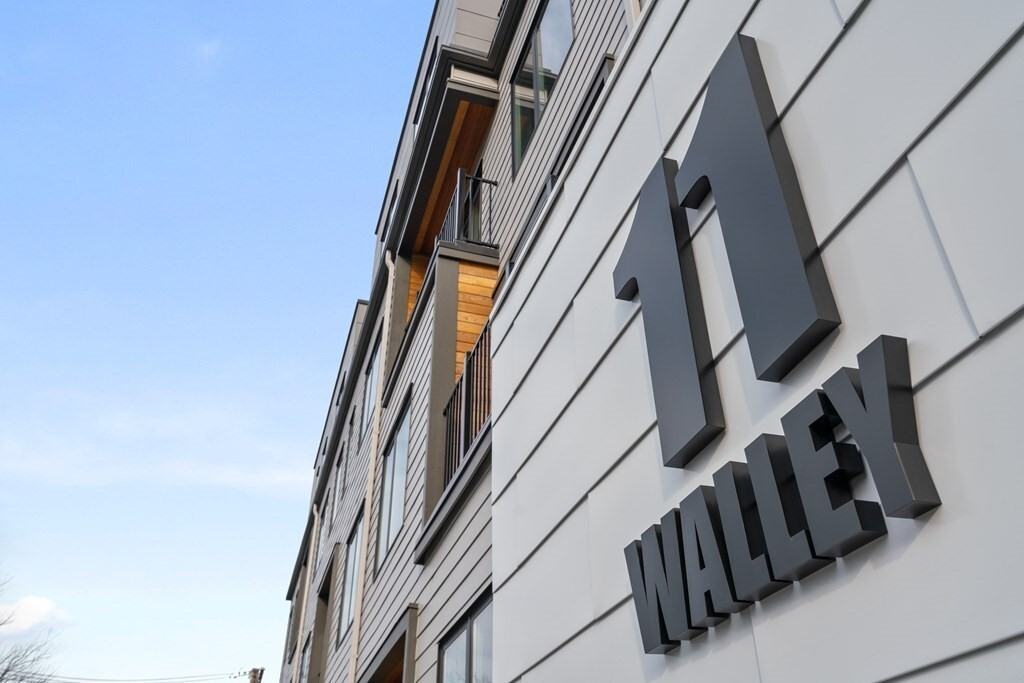 11 Walley St #1 - Photo 4 of 18