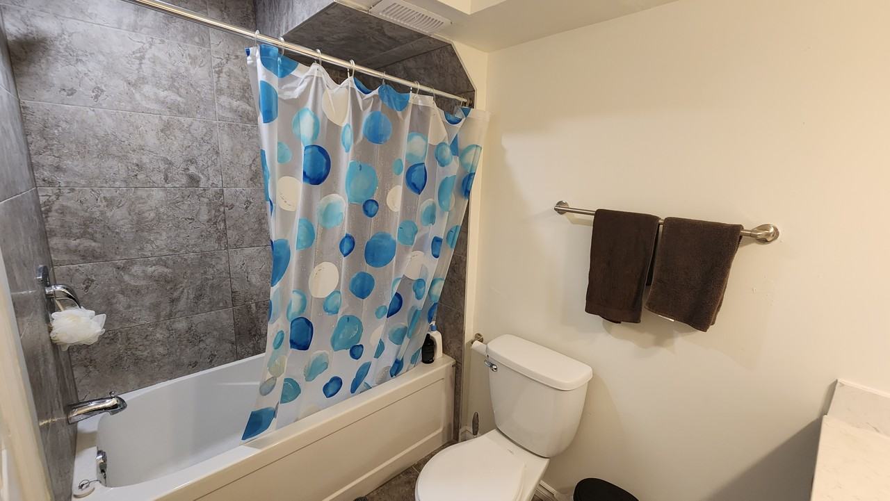 2011 Grand Boulevard - Photo 3 of 10