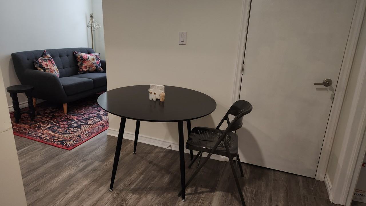 2011 Grand Boulevard - Photo 4 of 10