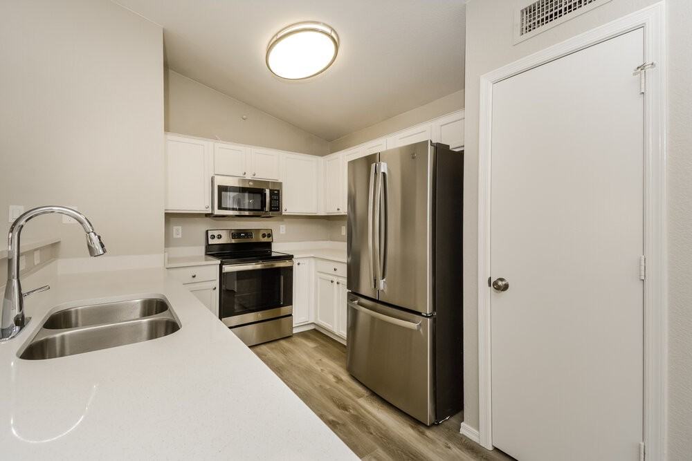 14318 N 129th Ave - Photo 7 of 16