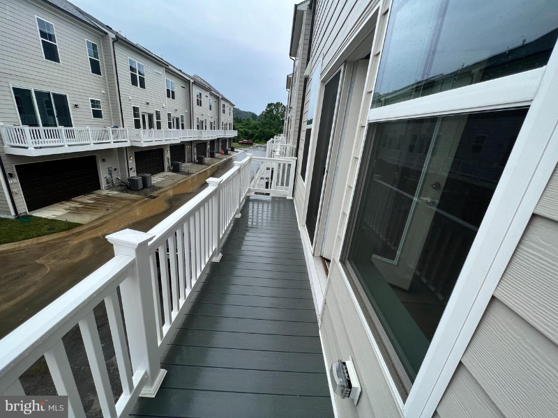 126 Kinross Ln - Photo 4 of 20