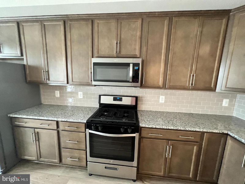 126 Kinross Ln - Photo 5 of 20