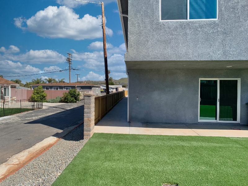 1051 Greenfield Dr #2 - Photo 3 of 20