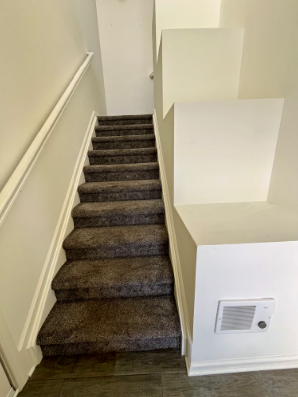 3175 Rossmore Cir - Photo 3 of 50