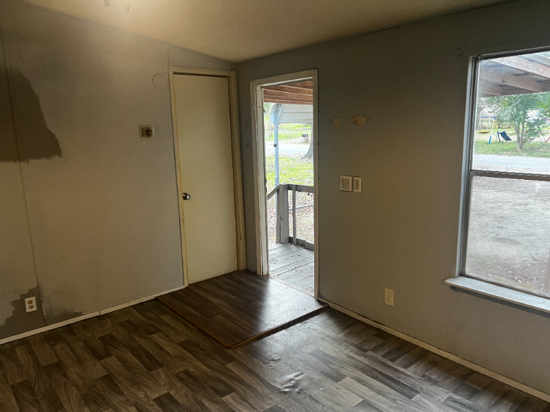 10 Harding St - Photo 2 of 13