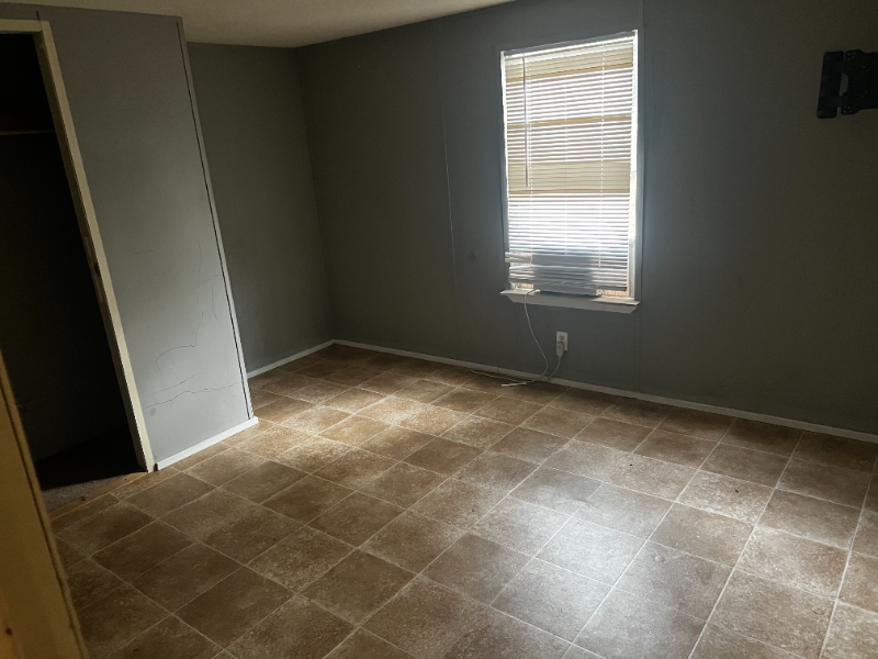 10 Harding St - Photo 7 of 13