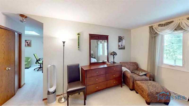 4246 Vicksburg Dr - Photo 2 of 46