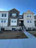 featured image of 2081 Parkway Drive