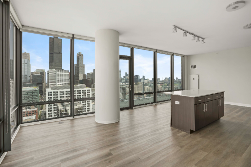 760 West Adams Street - Photo 2 of 16