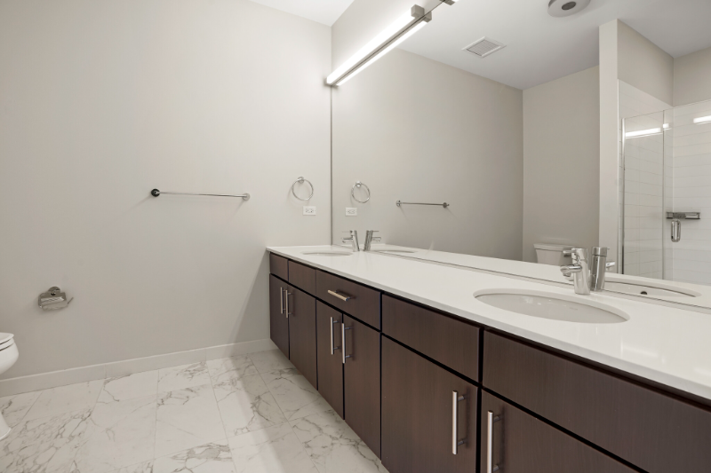 760 West Adams Street - Photo 7 of 16