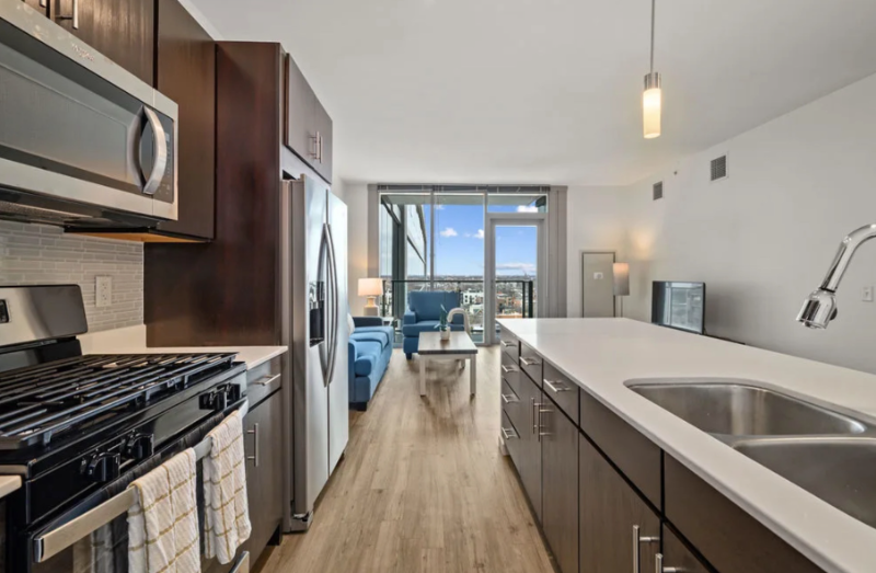 3720 North Halsted Street - Photo 2 of 10