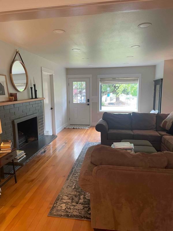 1029 Ludwig Rd - Photo 2 of 9