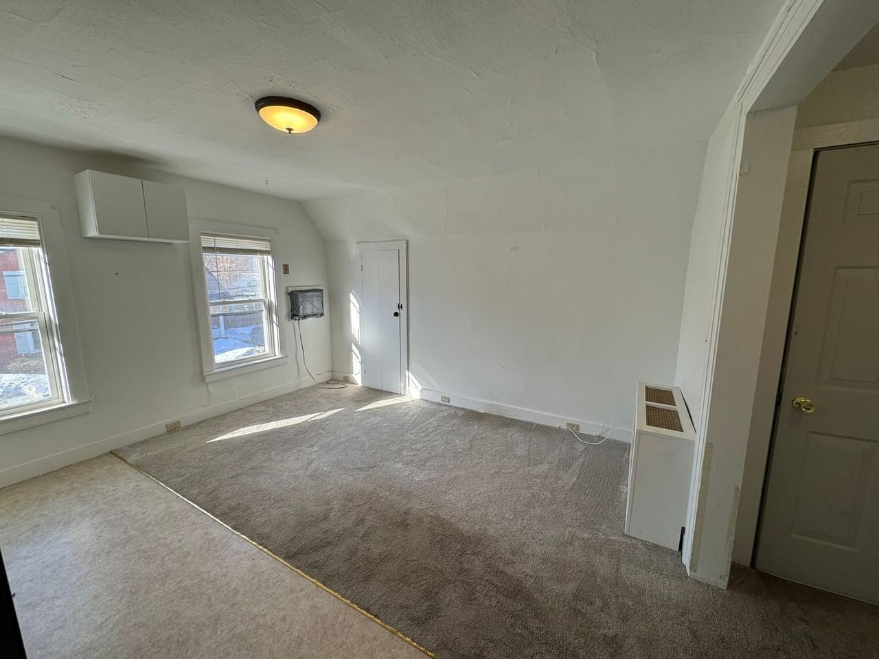 47 River St - Photo 2 of 15