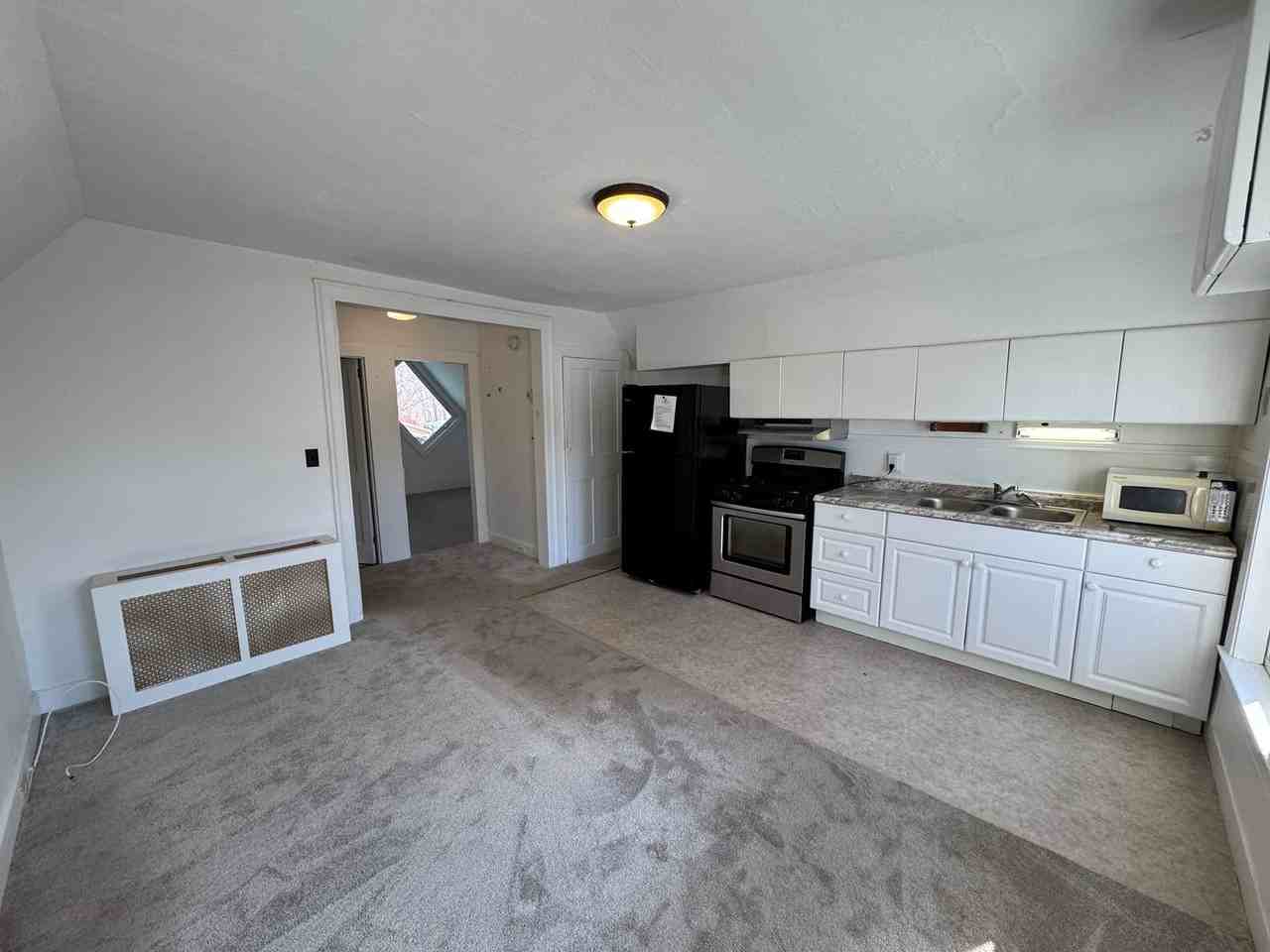 47 River St - Photo 3 of 15