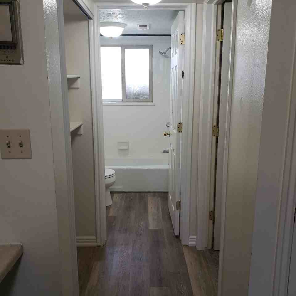 423 S State St #106 - Photo 7 of 11