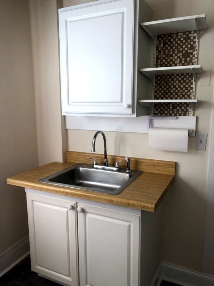 405 W Davis St #D - Photo 5 of 19