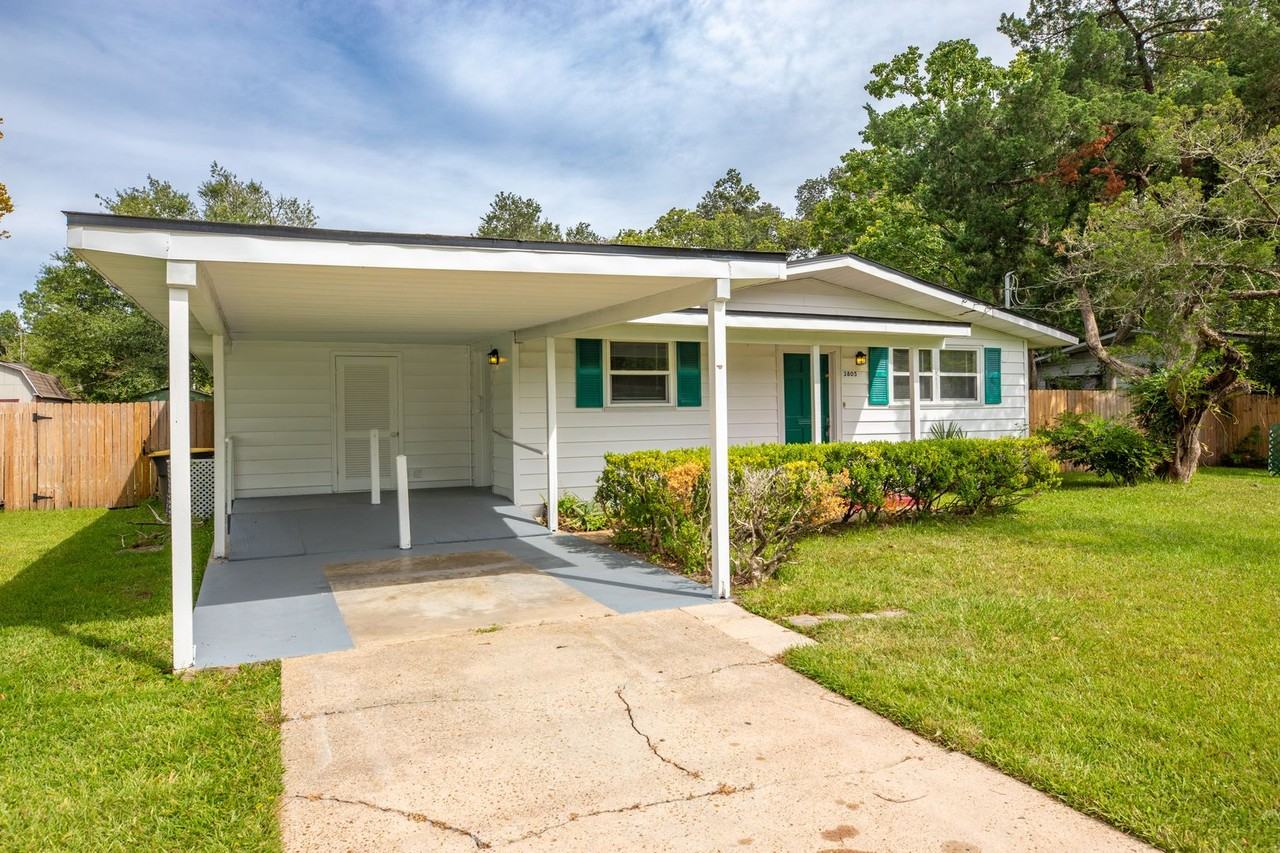 3805 Anvers Blvd - Photo 3 of 20