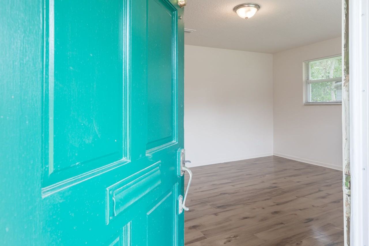 3805 Anvers Blvd - Photo 4 of 20