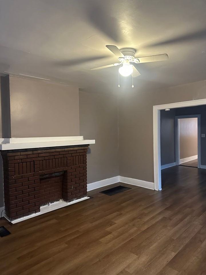 1871 Cleveland Ave - Photo 2 of 9