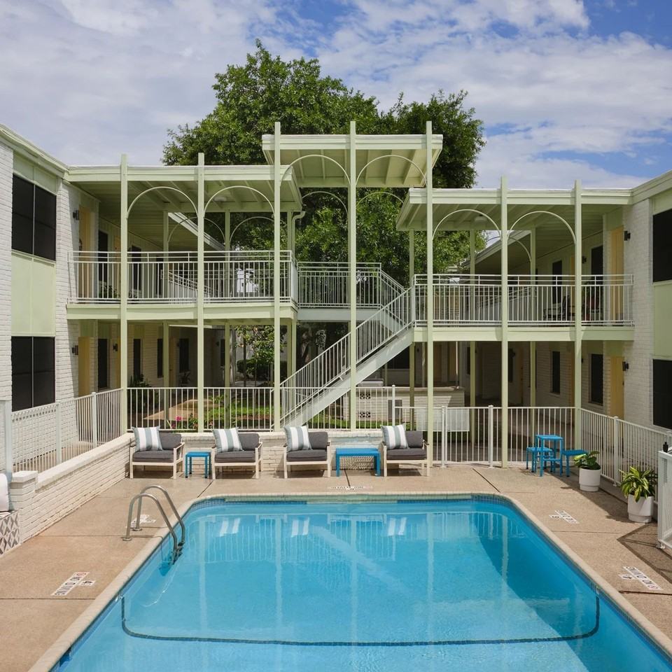 THE ARCHES - Photo 3 of 18