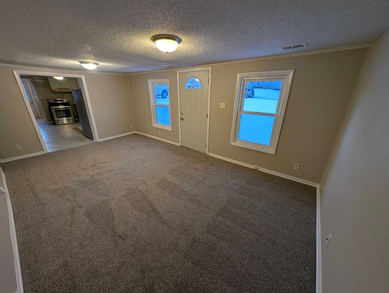 216 Hart Ave - Photo 3 of 13