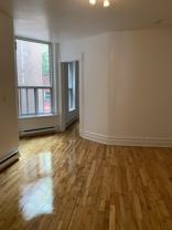 3435 Rue de Bullion - Photo 1 of 1