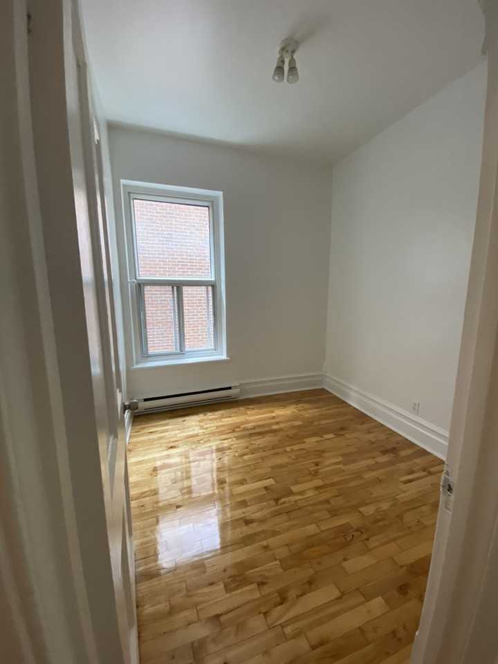 3435 Rue de Bullion - Photo 5 of 16