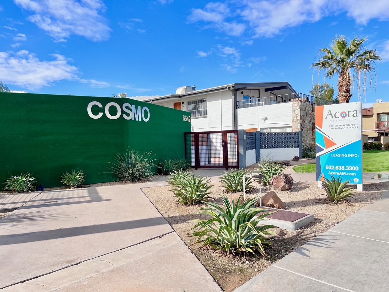 6542 N 17th Ave #16 - Photo 4 of 36