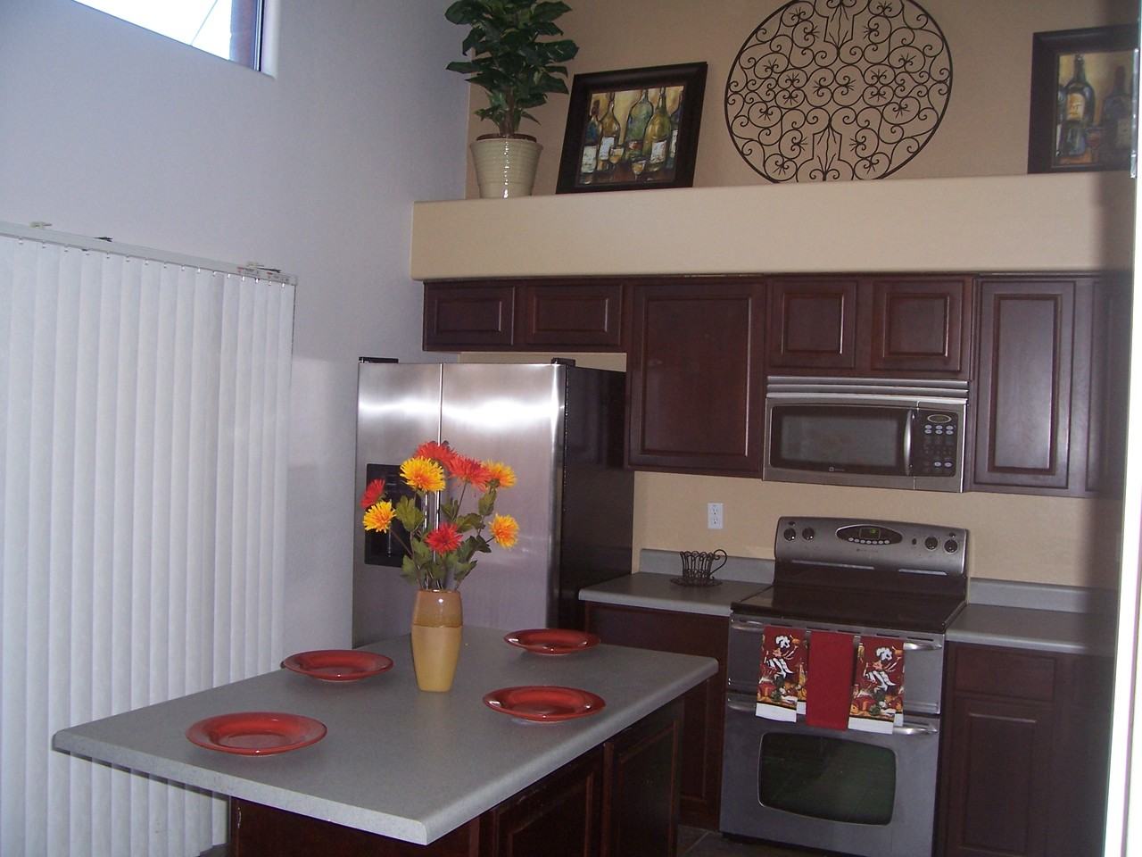 330 S Farmer Ave #109 - Photo 7 of 10