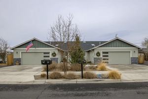 featured image of 1551 Sw Kalama Ave #NA