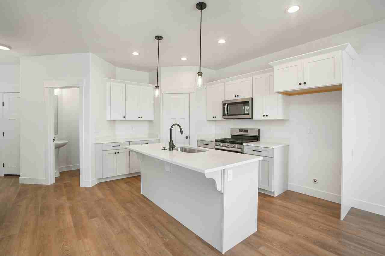 1298 N Sage Dr - Photo 5 of 17