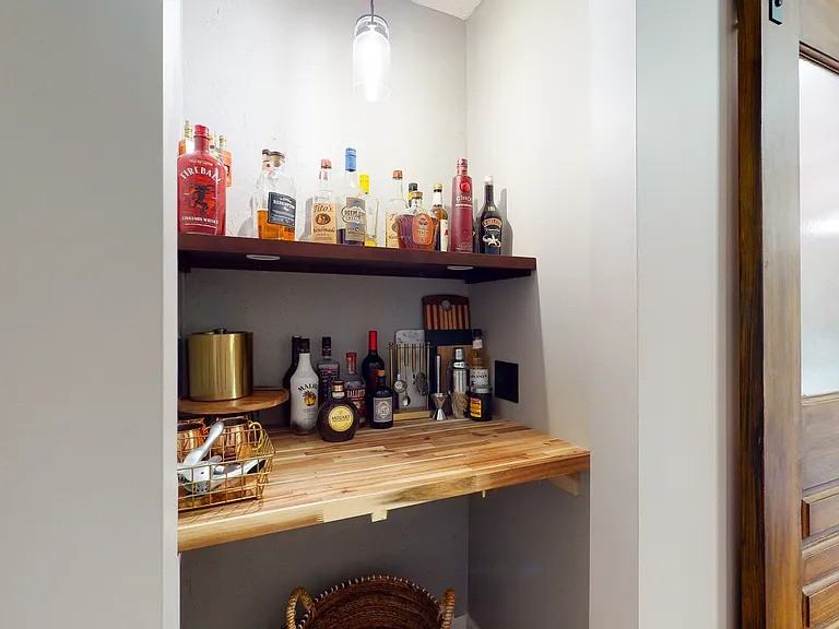 1715 Sunrise Pt #NA - Photo 5 of 21