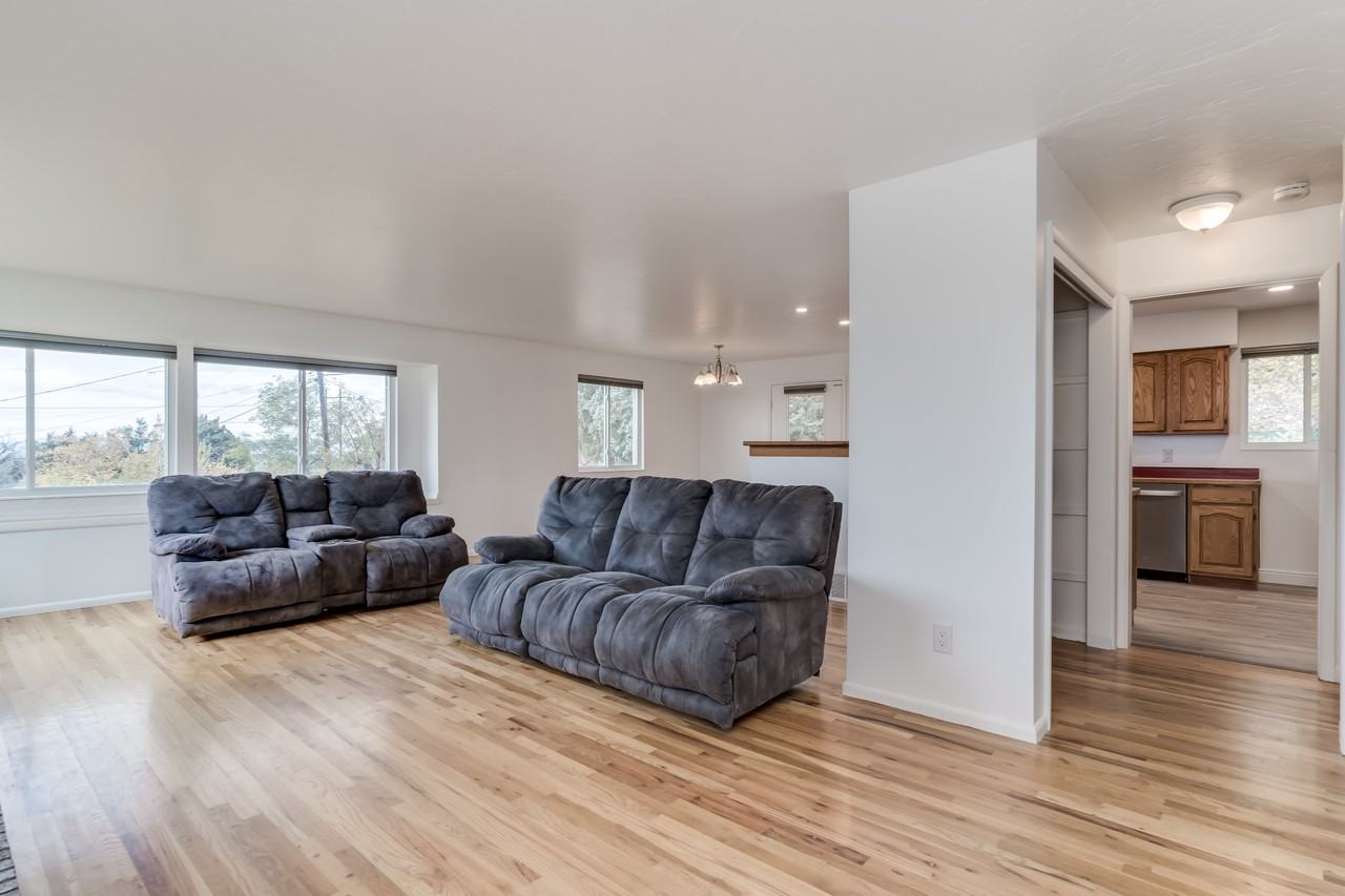 602 Hislop Dr #NA - Photo 4 of 26