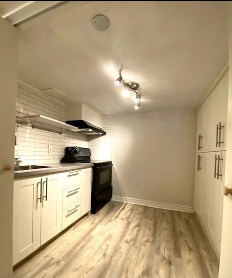 17 Glebe Road East - Photo 3 of 5